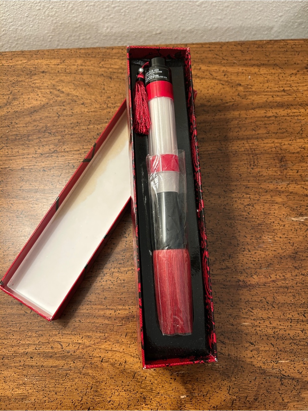 Rare Victoria’s Secret Very Sexy for Her Shimmer Dusting Body Powder Brush